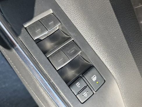 Used 2022 Toyota Highlander Platinum AWD/4WD image 24