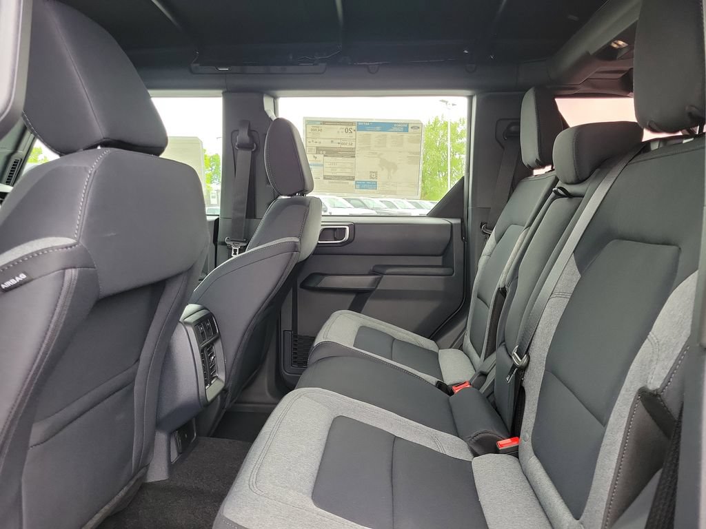 New 2026 Ford Bronco 4-Door AWD/4WD image 14