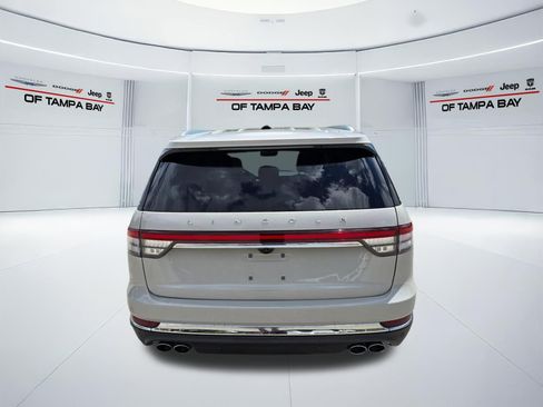 Used 2022 Lincoln Aviator Reserve RWD image 5