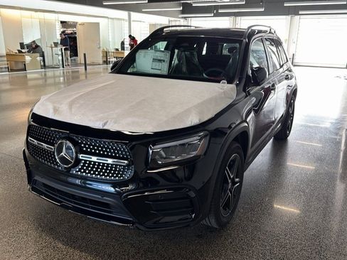 New 2026 Mercedes-Benz GLB 250 4MATIC image 2