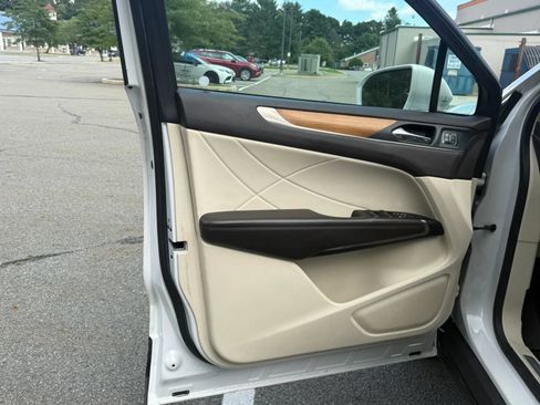Used 2015 Lincoln MKC AWD w/ Equipment Group 102A Reserve image 11