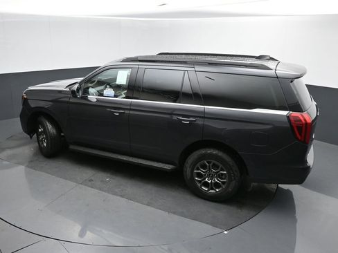 New 2025 Ford Expedition Active image 38