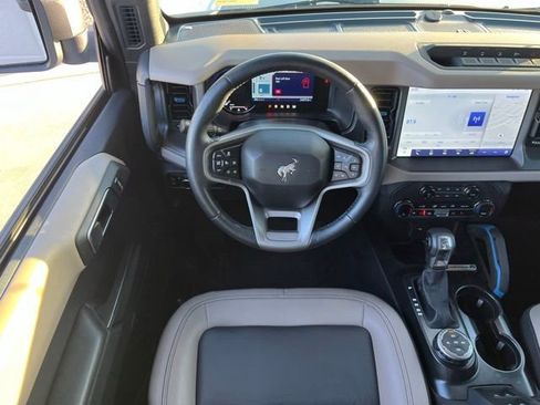 Used 2024 Ford Bronco Wildtrak AWD/4WD image 12