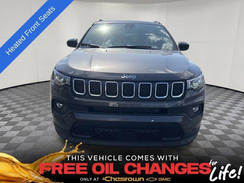 Used 2023 Jeep Compass Latitude image 8