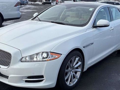 Used 2013 Jaguar XJ image 1