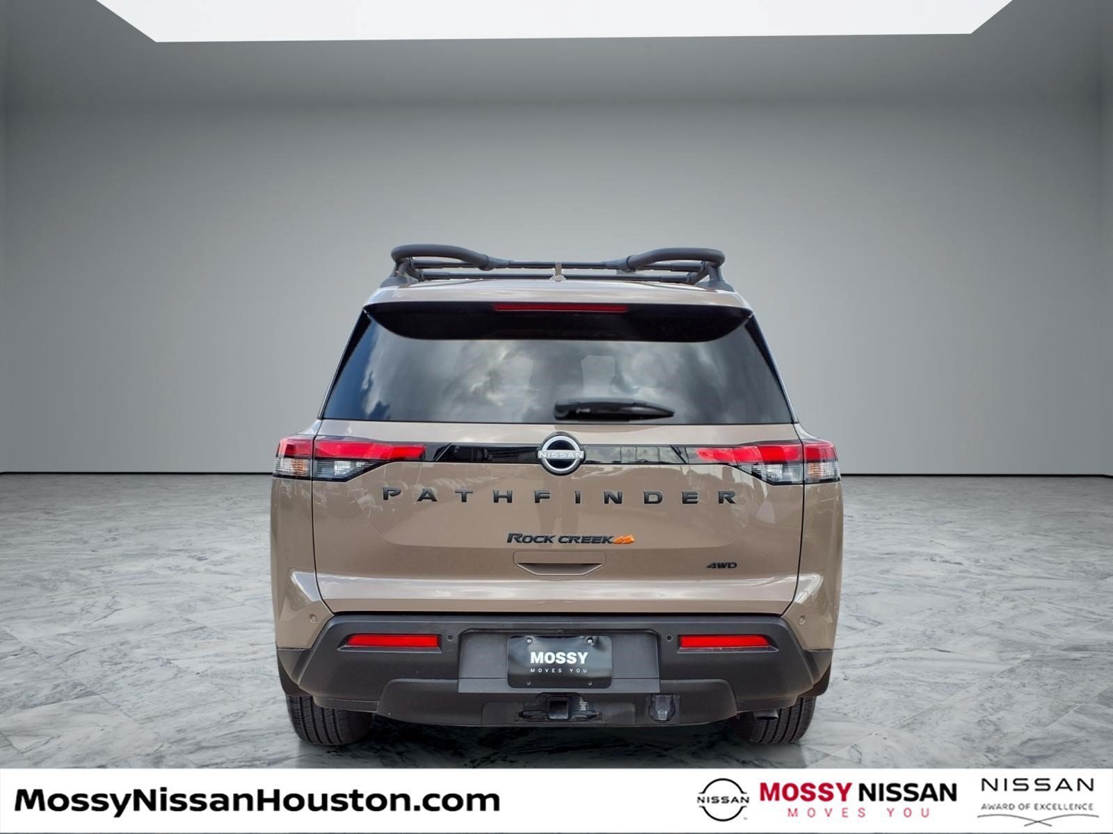 Used 2024 Nissan Pathfinder Rock Creek AWD/4WD image 6