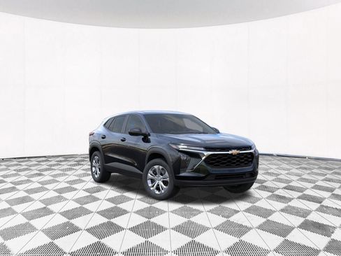 New 2026 Chevrolet Trax LS FWD image 8