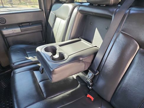 Used 2011 Ford F250 Lariat w/ Lariat Interior Pkg image 37