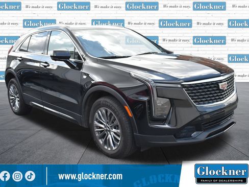 Used 2025 Cadillac XT4 Premium Luxury FWD image 3