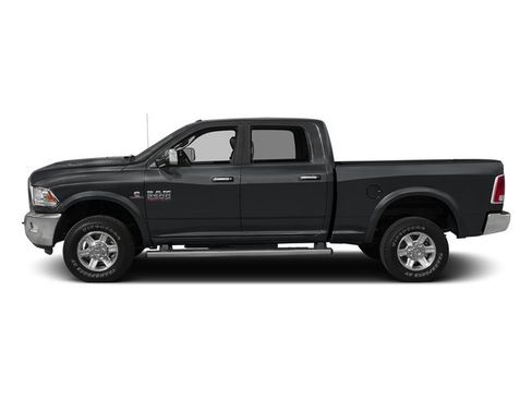 Used 2016 RAM 2500 Laramie w/ Convenience Group AWD/4WD image 3