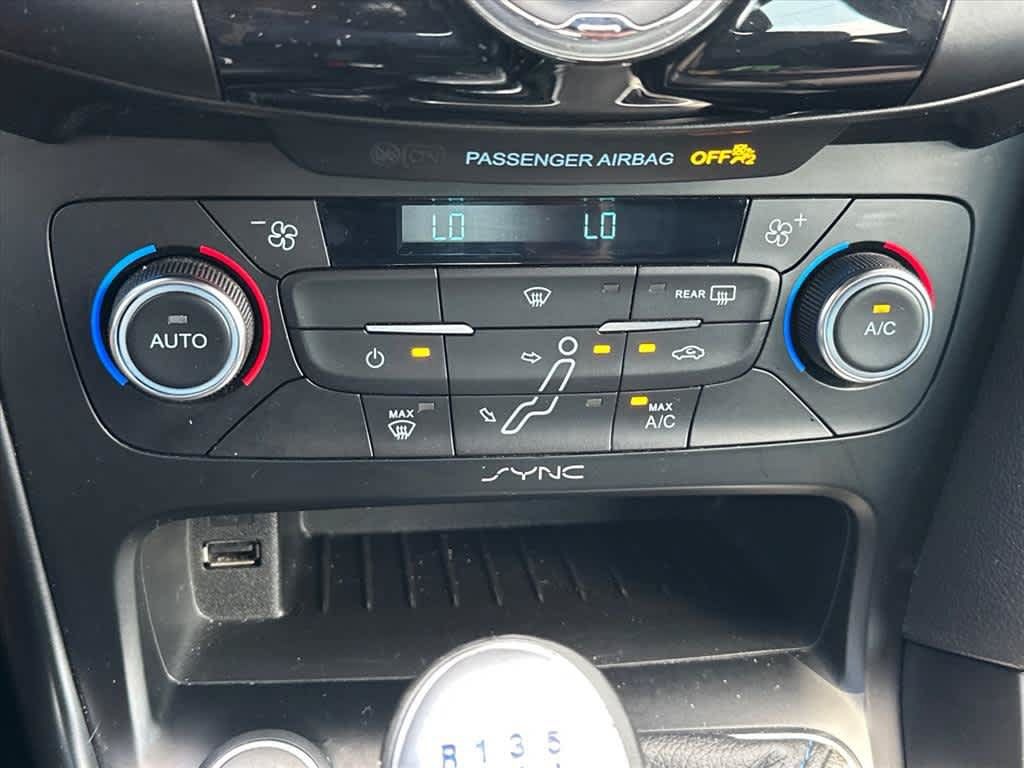 Used 2017 Ford Focus RS AWD/4WD image 25
