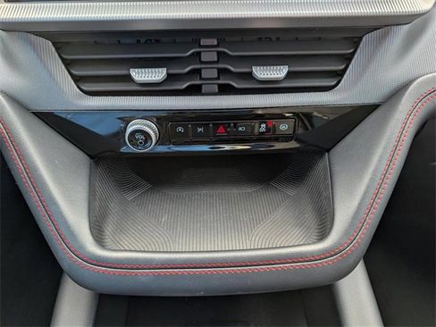 Used 2025 Ford Explorer ST-Line image 12