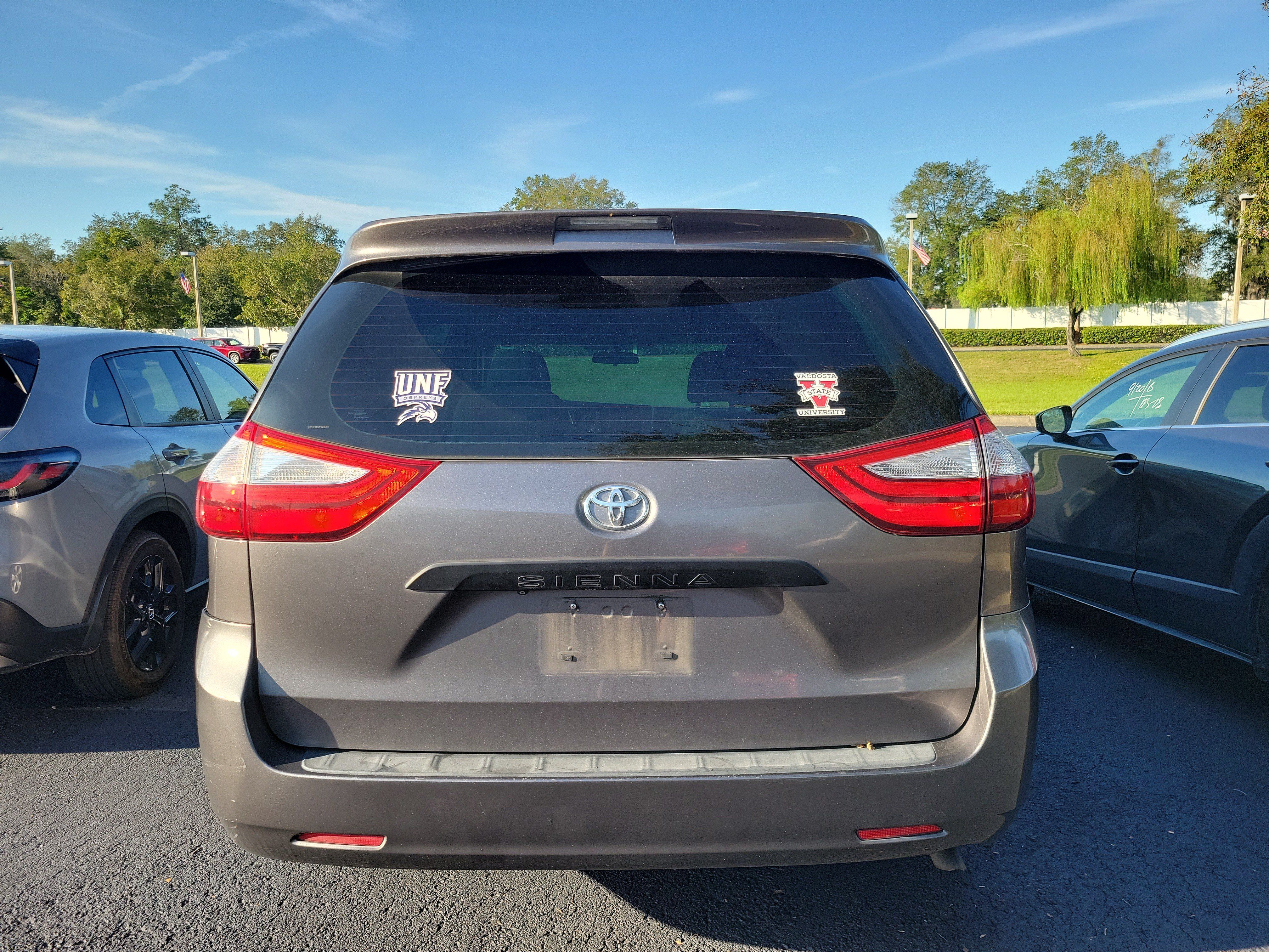 Used 2015 Toyota Sienna L FWD image 14