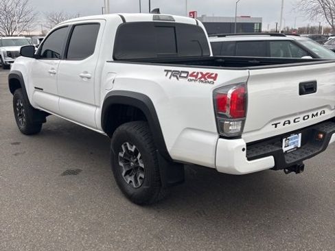 Used 2020 Toyota Tacoma TRD Off-Road image 5