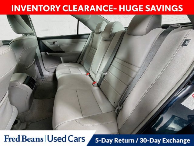 Used 2016 Toyota Camry XLE w/ Moonroof Package FWD image 31