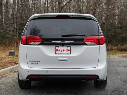 New 2026 Chrysler Voyager LX image 6