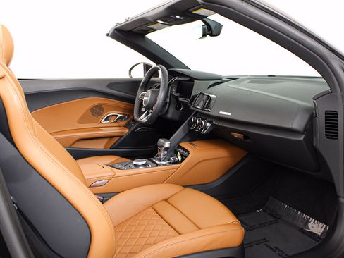 Used 2023 Audi R8 V10 performance AWD/4WD image 31