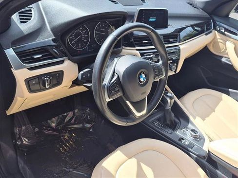 Used 2018 BMW X1 sDrive28i FWD image 3