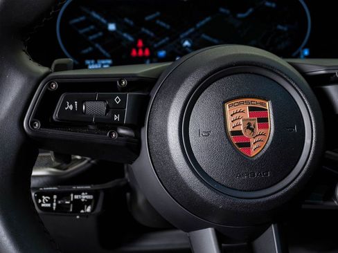 Certified 2025 Porsche Cayenne Coupe AWD/4WD image 20