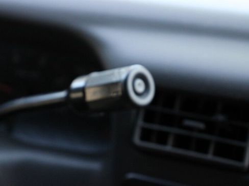 Used 2002 Ford F350 XLT image 8