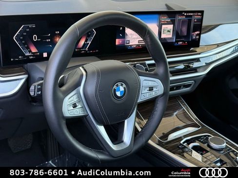 Used 2023 BMW X7 xDrive40i AWD/4WD image 18