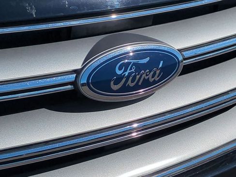 Used 2017 Ford Edge SE AWD/4WD image 11