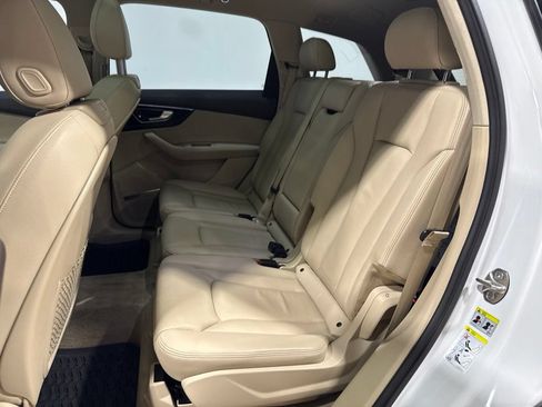 Used 2019 Audi Q7 3.0T Premium Plus AWD/4WD image 34