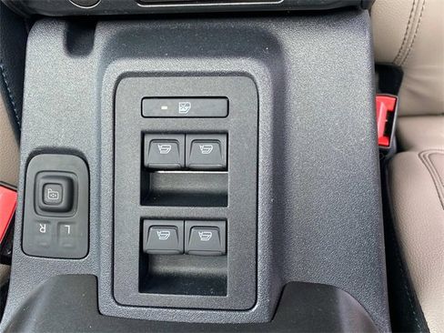 Used 2023 Ford Bronco Wildtrak image 13