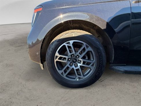 Used 2025 Ford Expedition Max Active image 9