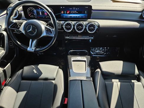 Used 2025 Mercedes-Benz CLA 250 image 21