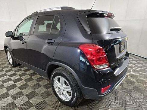 Used 2021 Chevrolet Trax LT FWD image 4