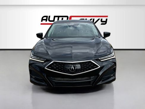 Used 2023 Acura TLX Advance image 2