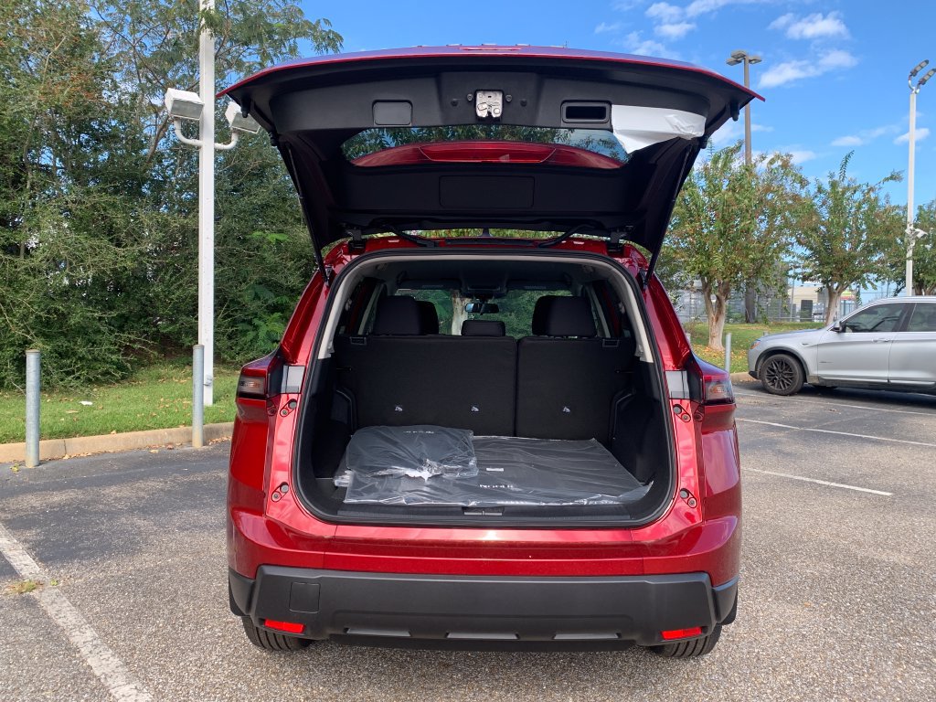 New 2027 Nissan Rogue S FWD image 5