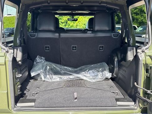 Used 2020 Jeep Wrangler Unlimited Rubicon AWD/4WD image 5