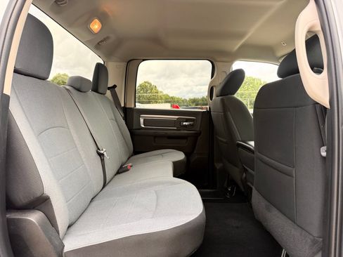 Used 2021 RAM 1500 Classic SLT AWD/4WD image 26