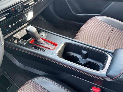 Certified 2025 Nissan Kicks SR image 15