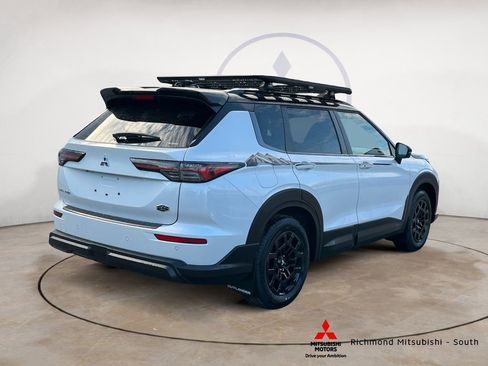 New 2026 Mitsubishi Outlander Trail Edition AWD/4WD image 3