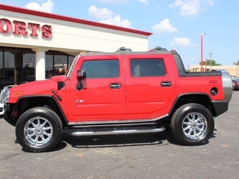 Used 2005 HUMMER H2 SUT w/ Preferred Equipment Group AWD/4WD image 6