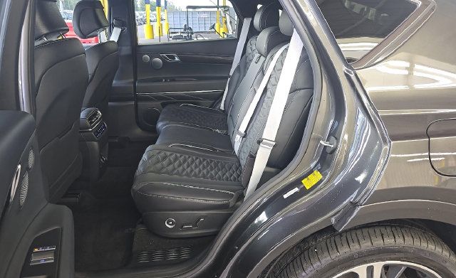 Used 2025 Genesis GV80 3.5T e-SC AWD/4WD image 11