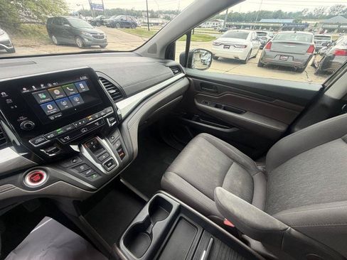 Used 2020 Honda Odyssey EX image 18