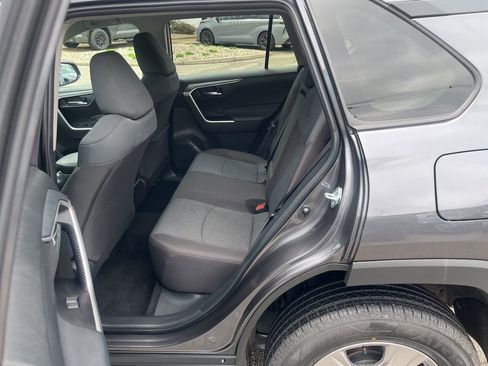 Used 2025 Toyota RAV4 XLE image 8