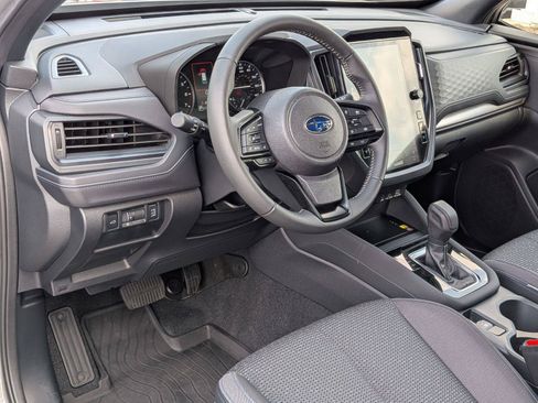 Certified 2025 Subaru Forester Premium w/ Convenience Package #2 AWD/4WD image 10
