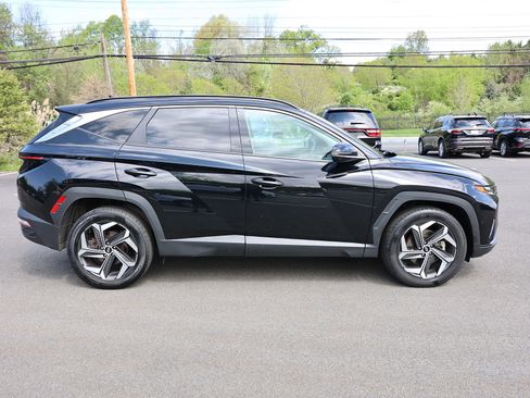 Used 2022 Hyundai Tucson Limited w/ Cargo Package AWD/4WD image 8