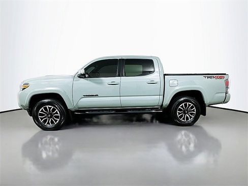 Used 2023 Toyota Tacoma TRD Sport image 4