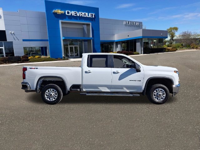 Used 2022 Chevrolet Silverado 2500 LT AWD/4WD image 27