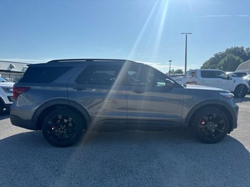 Used 2023 Ford Explorer ST w/ Equipment Group 401A AWD/4WD image 4