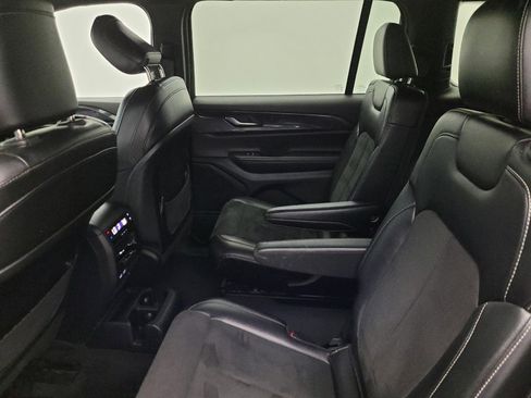 Used 2023 Jeep Grand Cherokee L Laredo RWD image 18