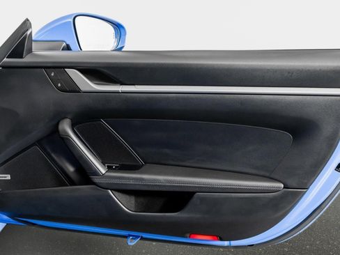 Used 2022 Porsche 911 Carrera image 46