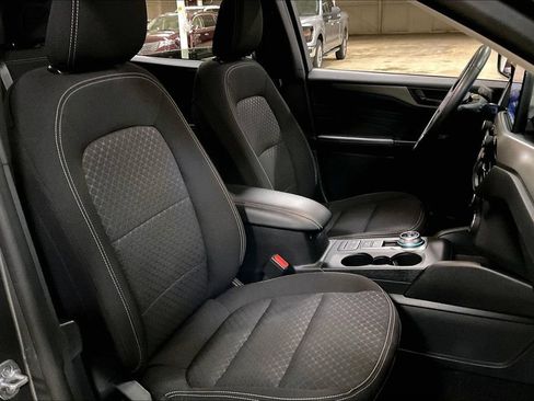 Certified 2024 Ford Escape Active AWD/4WD image 7