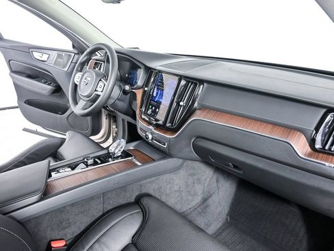 Certified 2024 Volvo XC60 T8 Ultimate w/ Protection Package Premier AWD/4WD image 26